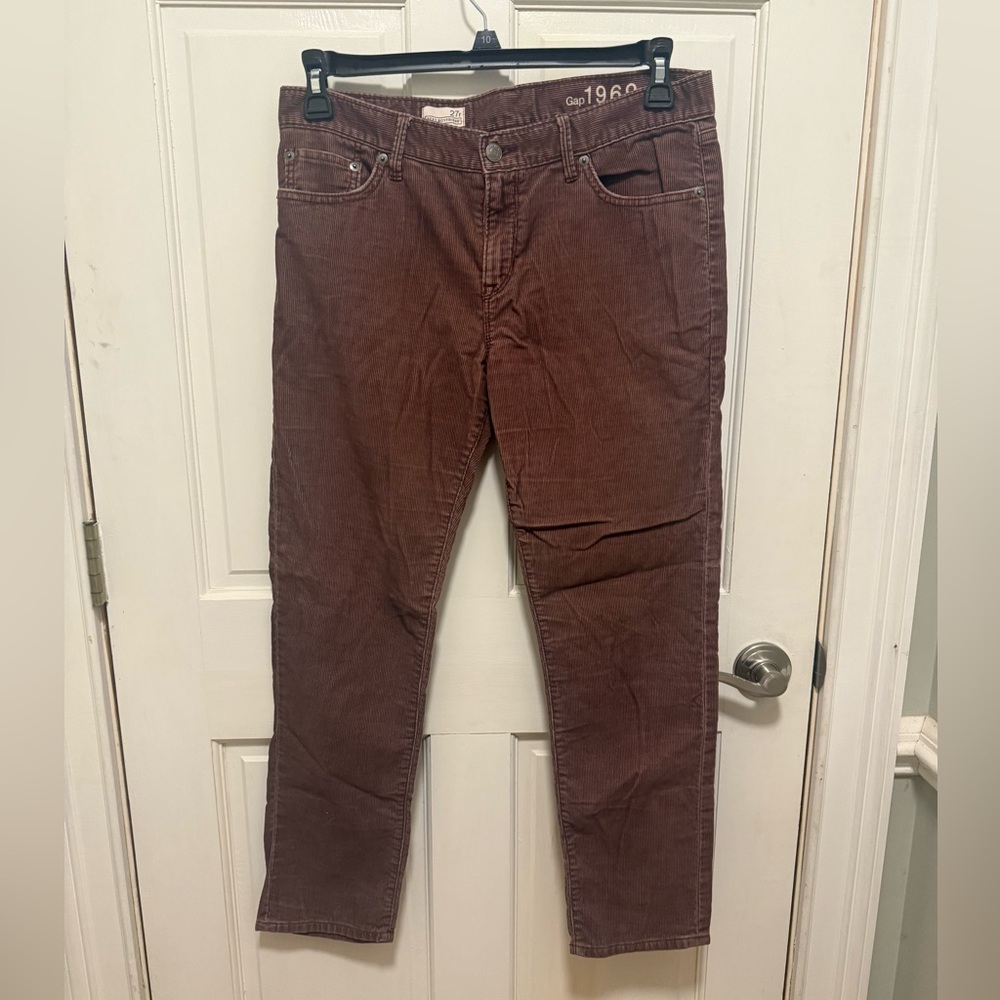 GAP 1969 women’s sexy boyfriend Chocolate Brown CorduroyPants - Size 27